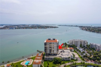 This is a move in ready, fully furnished, 2/2 Condo in the most on Isla Del Sol Yacht and Country Club in Florida - for sale on GolfHomes.com, golf home, golf lot