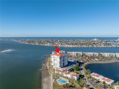 This is a move in ready, fully furnished, 2/2 Condo in the most on Isla Del Sol Yacht and Country Club in Florida - for sale on GolfHomes.com, golf home, golf lot