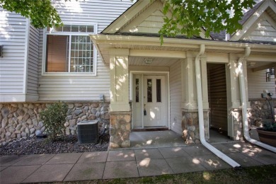 Desirable end unit in great Eagle Trace neighborhood. 2 car on Eagle Valley Golf Course in Minnesota - for sale on GolfHomes.com, golf home, golf lot