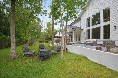 Built with precision just 3.5 years ago, this impeccably on English Turn Golf and Country Club in Louisiana - for sale on GolfHomes.com, golf home, golf lot