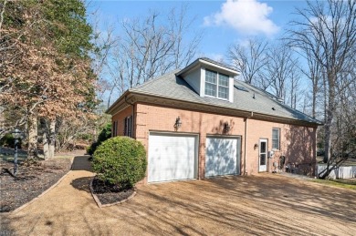 The floor plan at 180 Heritage Point offers mostly main floor on Fords Colony Country Club in Virginia - for sale on GolfHomes.com, golf home, golf lot