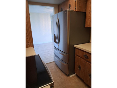 Motivated sellers!! Offering this 1475 sf Beautiful 3/2 on Pembroke Lakes Golf Club in Florida - for sale on GolfHomes.com, golf home, golf lot