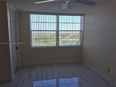 Motivated sellers!! Offering this 1475 sf Beautiful 3/2 on Pembroke Lakes Golf Club in Florida - for sale on GolfHomes.com, golf home, golf lot