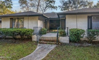 Stunning Sprawling Ranch Home on the Golf Course! Discover your on Ladys Island Country Club in South Carolina - for sale on GolfHomes.com, golf home, golf lot