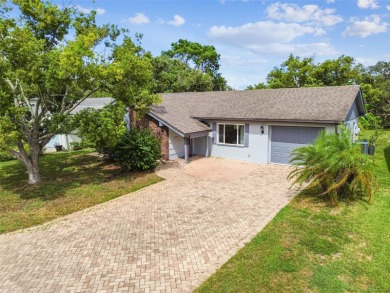 Welcome to this charming 2 bedroom, 2 bath home in the desirable on Beacon Woods Golf Club in Florida - for sale on GolfHomes.com, golf home, golf lot