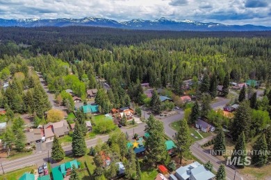 Charming In-Town McCall Retreat with Rustic Flair! Step into the on McCall Municipal Golf Course in Idaho - for sale on GolfHomes.com, golf home, golf lot