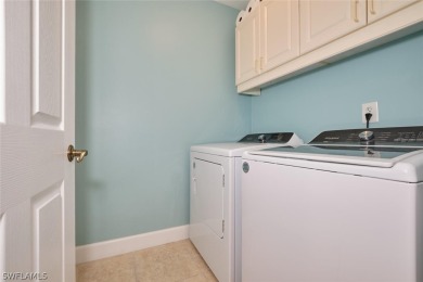 Beautiful 3 bedroom end unit condo in Lexington Country Club's on Lexington Country Club in Florida - for sale on GolfHomes.com, golf home, golf lot