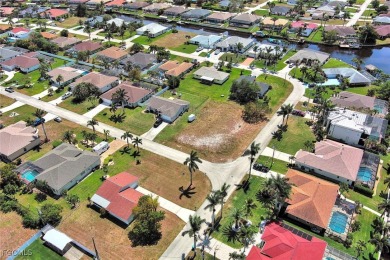 Exclusively presented by Sunland Real Estate: Rare 0.25-acre lot on El Rio Golf Course and Club in Florida - for sale on GolfHomes.com, golf home, golf lot