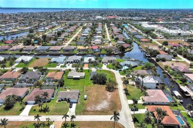 Exclusively presented by Sunland Real Estate: Rare 0.25-acre lot on El Rio Golf Course and Club in Florida - for sale on GolfHomes.com, golf home, golf lot