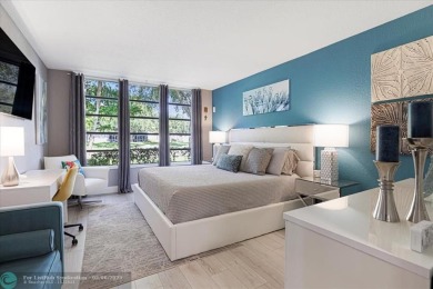 LOOK AT THIS GEM NESTLED IN PALM AIRE COUNTRY CLUB!! ALL AGES on Palm-Aire Country Club and Resort - The Oaks in Florida - for sale on GolfHomes.com, golf home, golf lot