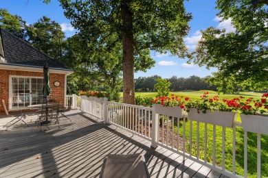 Gracious Southern Living in Prestigious Willbrook Plantation! on Willbrook Plantation Golf Club in South Carolina - for sale on GolfHomes.com, golf home, golf lot