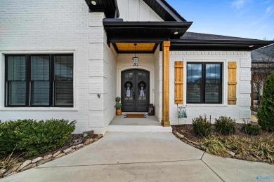 Impeccable open plan on Canebrake Golf Course! 3 bedrooms on on Canebrake Golf Club in Alabama - for sale on GolfHomes.com, golf home, golf lot