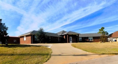 Beautiful custom dream home w/3385 sqaure feet that sits on on Cimarron National Golf Club in Oklahoma - for sale on GolfHomes.com, golf home, golf lot