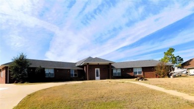 Beautiful custom dream home w/3385 sqaure feet that sits on on Cimarron National Golf Club in Oklahoma - for sale on GolfHomes.com, golf home, golf lot