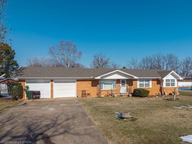 Welcome to your private retreat! This charming 3-bedroom on Ben Geren Regional Park Golf Courses in Arkansas - for sale on GolfHomes.com, golf home, golf lot