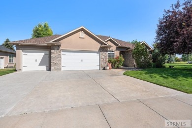 Tucked near Sage Lakes Golf Course, this timeless home offers a on Sage Lakes Municipal Golf Course in Idaho - for sale on GolfHomes.com, golf home, golf lot