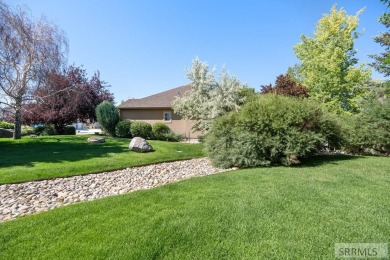 Tucked near Sage Lakes Golf Course, this timeless home offers a on Sage Lakes Municipal Golf Course in Idaho - for sale on GolfHomes.com, golf home, golf lot
