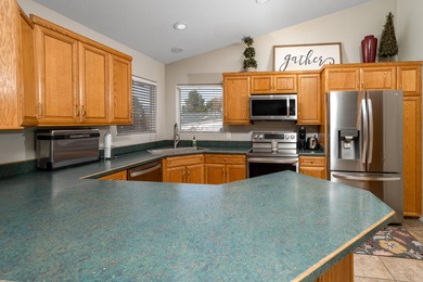 Well-located home on a quiet street in the desirable Bloomington on St. George Golf Course in Utah - for sale on GolfHomes.com, golf home, golf lot