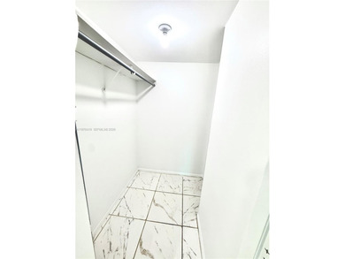 Spacious condo in the heart of Aventura at 3301 N Country Club on Turnberry Isle Resort and Club in Florida - for sale on GolfHomes.com, golf home, golf lot