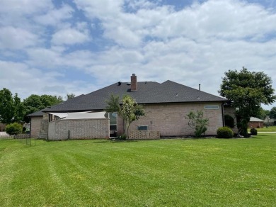 Discover this exquisitely spacious home nestled on a cul-desac on Pecan Plantation Country Club in Texas - for sale on GolfHomes.com, golf home, golf lot