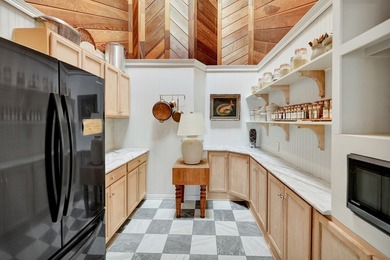 ABSOLUTELY STUNNING DESIGNER'S PERSONAL HOME ALONG THE GOLF on Green Tree Country Club in Texas - for sale on GolfHomes.com, golf home, golf lot