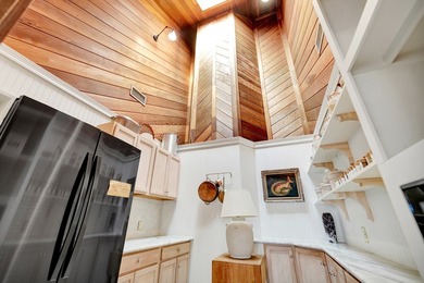 ABSOLUTELY STUNNING DESIGNER'S PERSONAL HOME ALONG THE GOLF on Green Tree Country Club in Texas - for sale on GolfHomes.com, golf home, golf lot