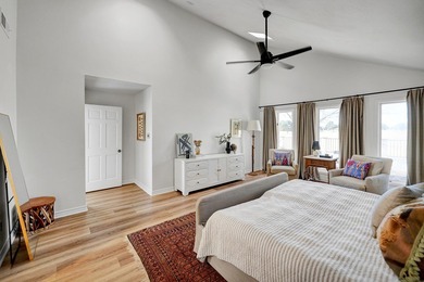 ABSOLUTELY STUNNING DESIGNER'S PERSONAL HOME ALONG THE GOLF on Green Tree Country Club in Texas - for sale on GolfHomes.com, golf home, golf lot