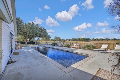 ABSOLUTELY STUNNING DESIGNER'S PERSONAL HOME ALONG THE GOLF on Green Tree Country Club in Texas - for sale on GolfHomes.com, golf home, golf lot