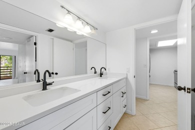 Move-In Ready Top Floor 1BR/1BA Condo in Gated Golf Course on The Club At Pelican Bay - South Course in Florida - for sale on GolfHomes.com, golf home, golf lot