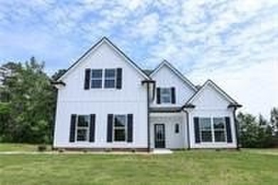 Dreaming of life on the golf course? The Rayon Plan makes that on Riverside Country Club in Alabama - for sale on GolfHomes.com, golf home, golf lot