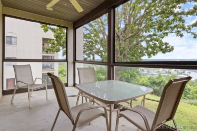 Welcome to this beautiful duplex-style condominium in the on Seasons Ridge At Four Seasons in Missouri - for sale on GolfHomes.com, golf home, golf lot