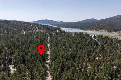 Nestled on a spacious 5,000 square foot lot, this 2-bedroom on Big Bear Mountain Ski and Golf Resort in California - for sale on GolfHomes.com, golf home, golf lot