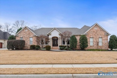 Move-in ready & beautifully updated, this 5-bedroom home boasts on Hampton Cove Golf Course in Alabama - for sale on GolfHomes.com, golf home, golf lot