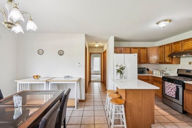 Step into this Amazing custom-built home offering 4 bedrooms and on Lincoln Oaks Golf Course in Illinois - for sale on GolfHomes.com, golf home, golf lot