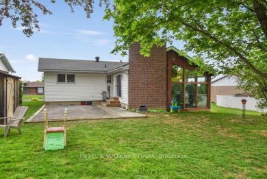 Charming side-split home on an oversized lot, ideally located on Dundas Valley Golf and Curling Club in  - for sale on GolfHomes.com, golf home, golf lot