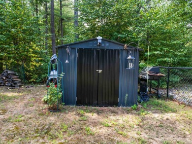 This charming meticulously maintained 3-bedroom 1.5 bath cape on Mojalaki Country Club in New Hampshire - for sale on GolfHomes.com, golf home, golf lot