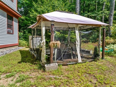 This charming meticulously maintained 3-bedroom 1.5 bath cape on Mojalaki Country Club in New Hampshire - for sale on GolfHomes.com, golf home, golf lot