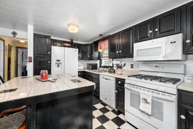 This charming meticulously maintained 3-bedroom 1.5 bath cape on Mojalaki Country Club in New Hampshire - for sale on GolfHomes.com, golf home, golf lot