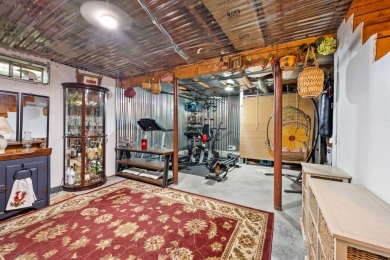 This charming meticulously maintained 3-bedroom 1.5 bath cape on Mojalaki Country Club in New Hampshire - for sale on GolfHomes.com, golf home, golf lot