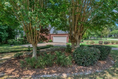 Call quickly to tour this absolutely BEAUTIFUL 5-bedroom, 3 on Wynlakes Golf and Country Club in Alabama - for sale on GolfHomes.com, golf home, golf lot