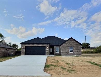 You have got to see this absolutely wonderful new home. It on The Club At Runaway Bay in Texas - for sale on GolfHomes.com, golf home, golf lot