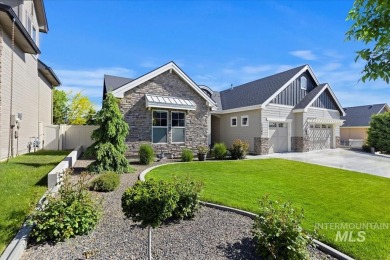 Welcome to Hunters Point, where golf and so much more await you on Hunters Point Golf Club in Idaho - for sale on GolfHomes.com, golf home, golf lot