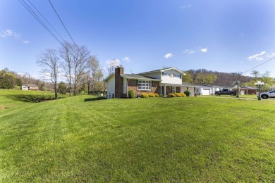 Very well maintained home! 4 bedroom 2.5 bath. Main level on Twin Silos At Lavalette in West Virginia - for sale on GolfHomes.com, golf home, golf lot