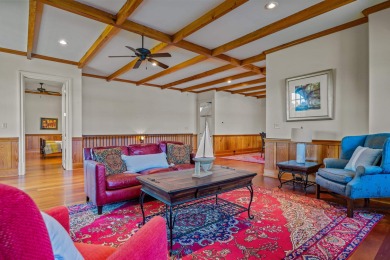 LUXURY LIVING AT LAKE SINCLAIR! MILLION DOLLAR VIEWS, LOCATION on Milledgeville Country Club in Georgia - for sale on GolfHomes.com, golf home, golf lot