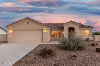 Charming Southwestern-style 3-bed, 2-bath home on a spacious on Arizona City Golf Club in Arizona - for sale on GolfHomes.com, golf home, golf lot
