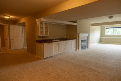 Come see this spacious ranch condo in Hawks Landing! The on Hawks Landing Golf Club in Wisconsin - for sale on GolfHomes.com, golf home, golf lot