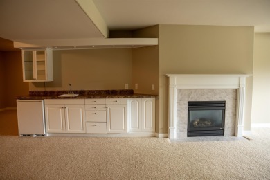 Come see this spacious ranch condo in Hawks Landing! The on Hawks Landing Golf Club in Wisconsin - for sale on GolfHomes.com, golf home, golf lot