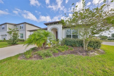 Under contract-accepting backup offers. Short Sale. Welcome to on Silverado Golf and Country Club in Florida - for sale on GolfHomes.com, golf home, golf lot
