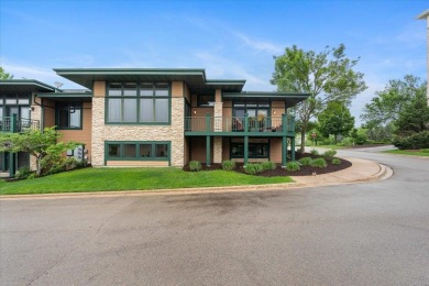 Come see this spacious ranch condo in Hawks Landing! The on Hawks Landing Golf Club in Wisconsin - for sale on GolfHomes.com, golf home, golf lot