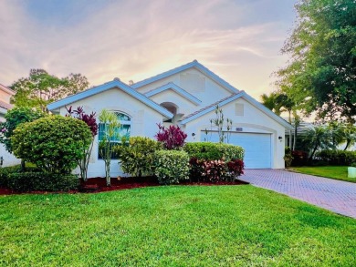 Nestled in the heart of the sought after community The Cottages on Hobe Sound Golf Club in Florida - for sale on GolfHomes.com, golf home, golf lot